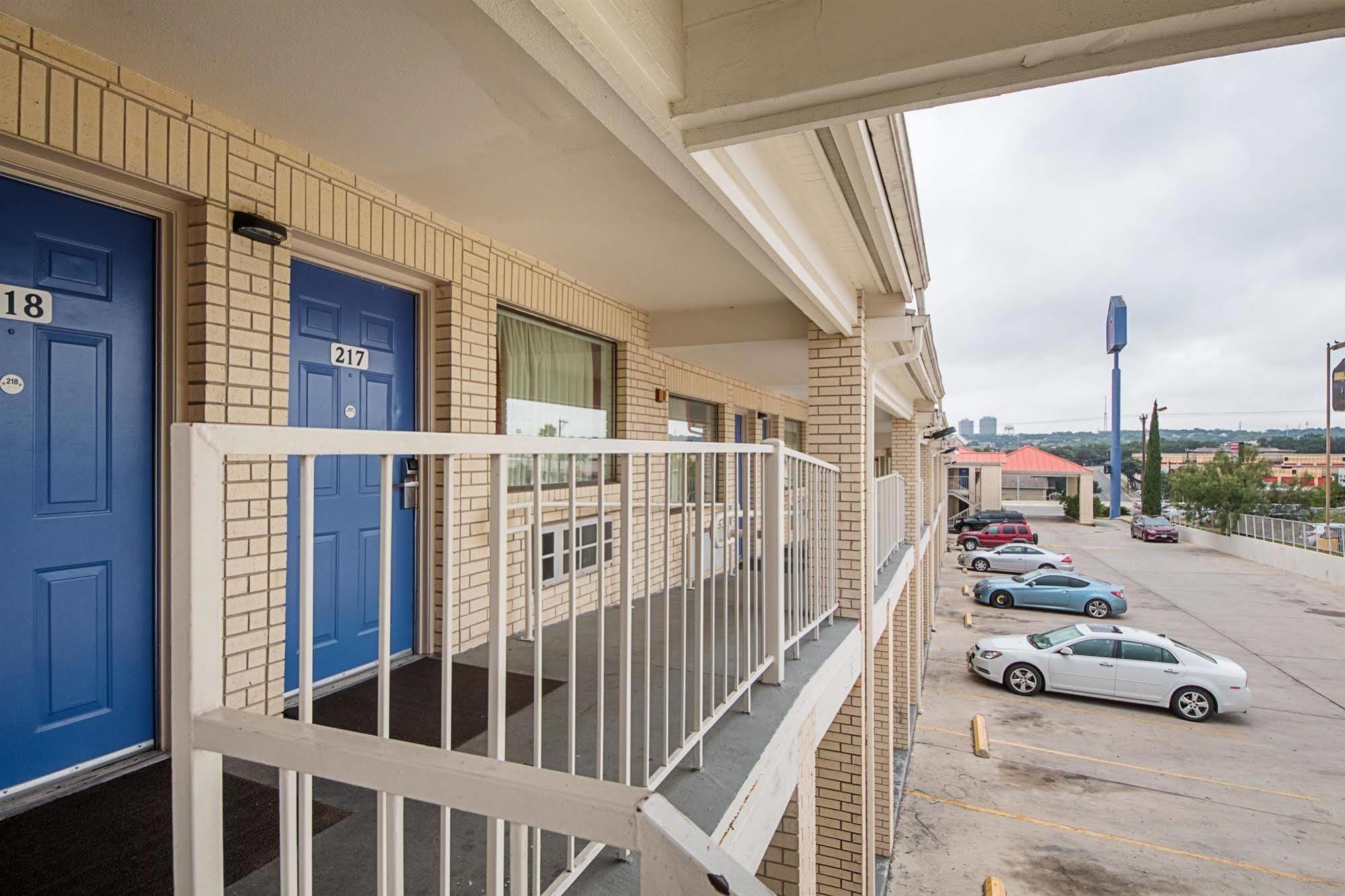 Motel 6-San Antonio, Tx - Fiesta Trails Екстер'єр фото