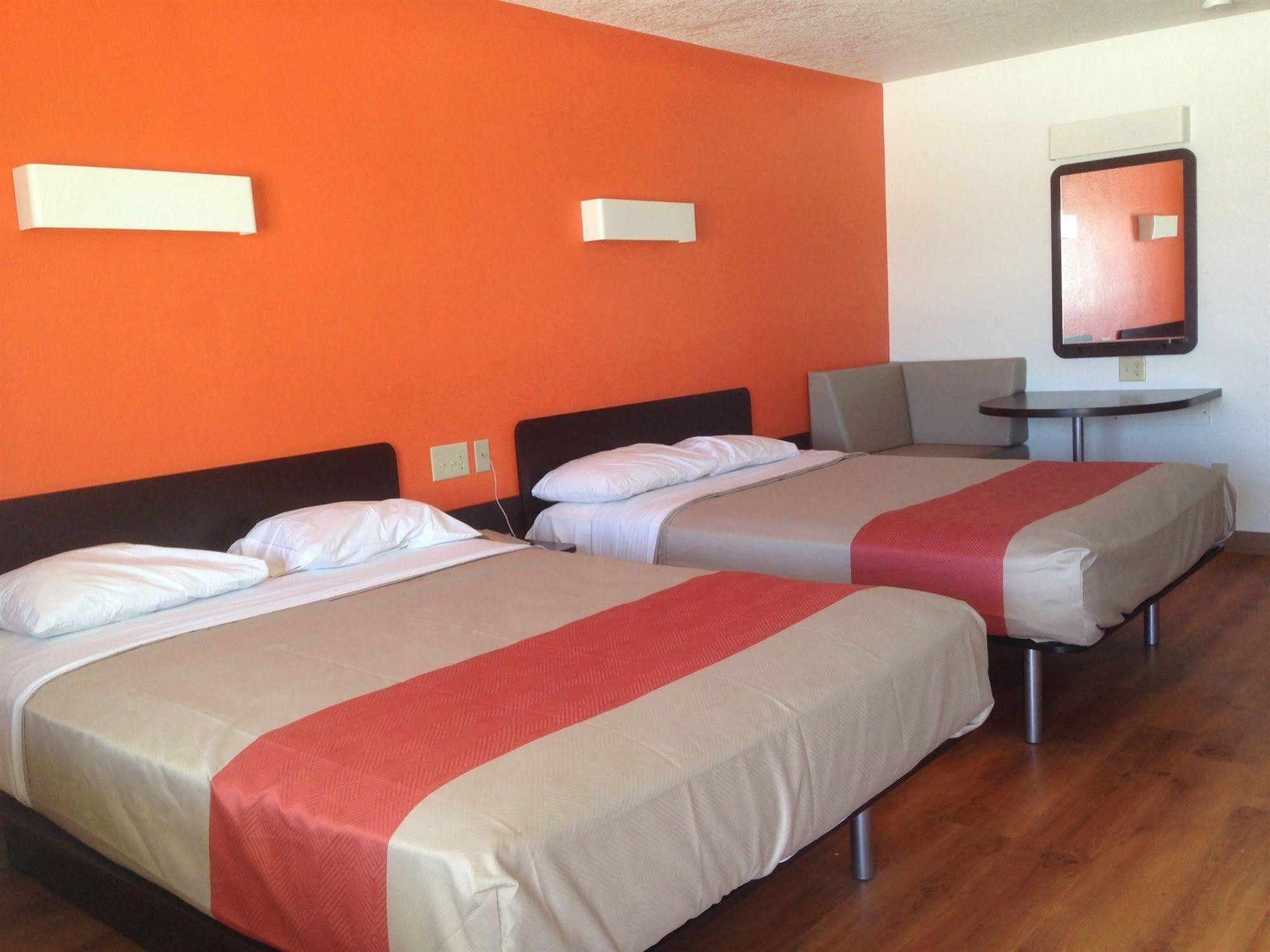 Motel 6-San Antonio, Tx - Fiesta Trails Екстер'єр фото