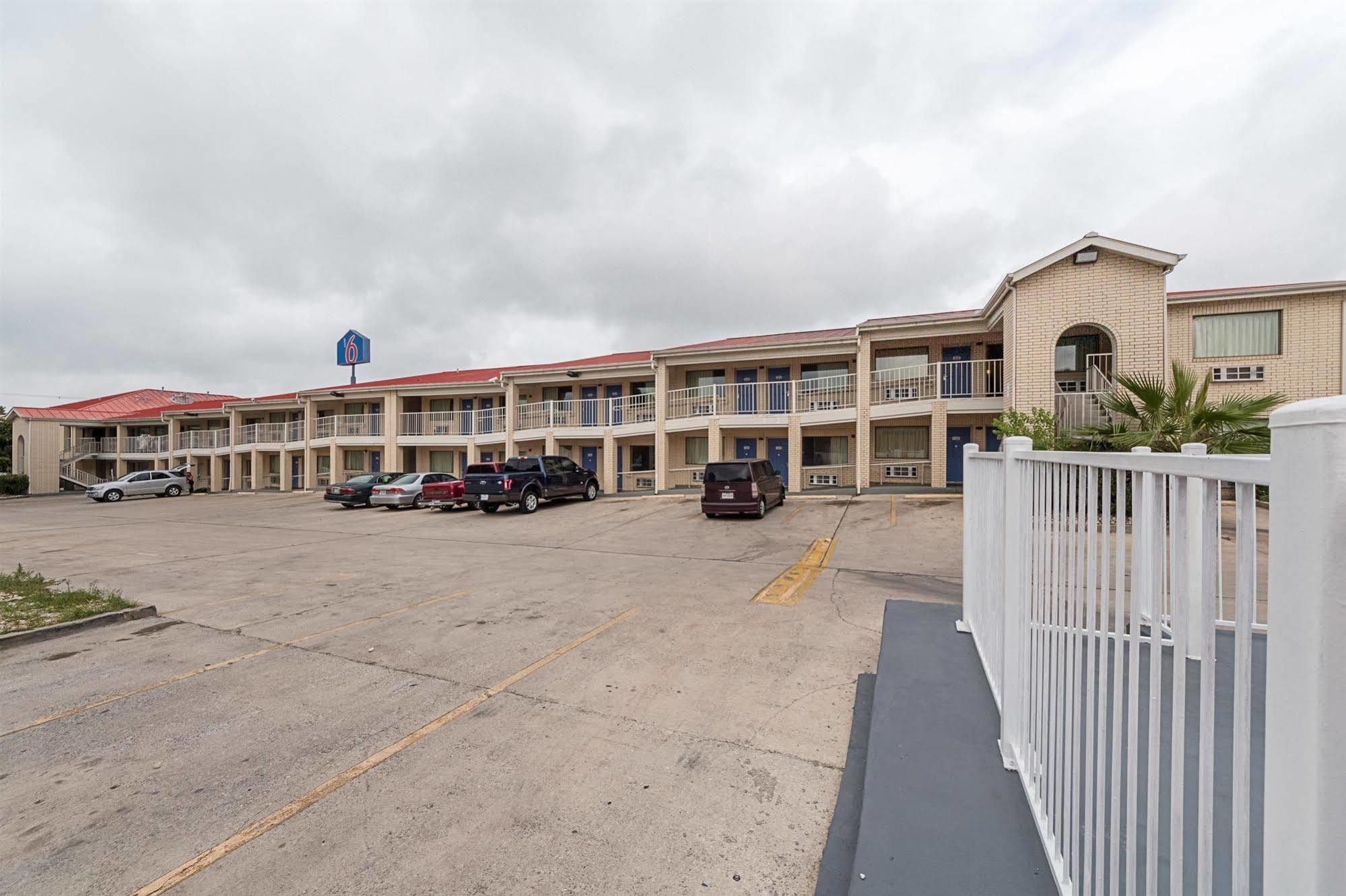 Motel 6-San Antonio, Tx - Fiesta Trails Екстер'єр фото