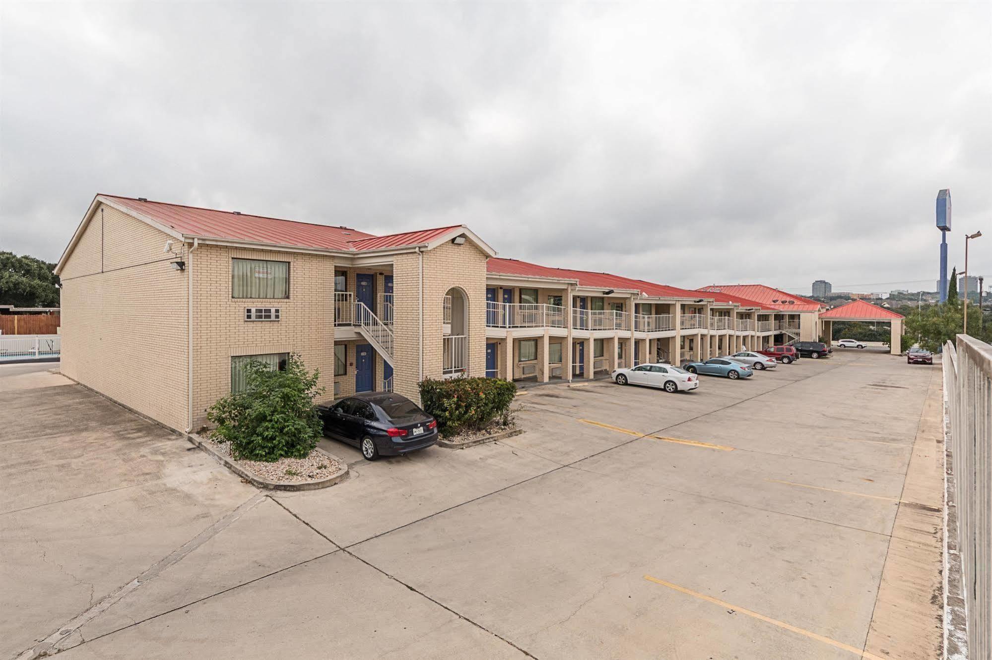 Motel 6-San Antonio, Tx - Fiesta Trails Екстер'єр фото